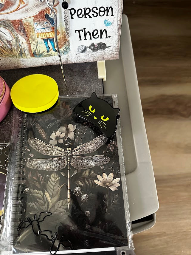 Alice-Inspired “We’re All Mad Here” Boo Box – 10+ Piece Set