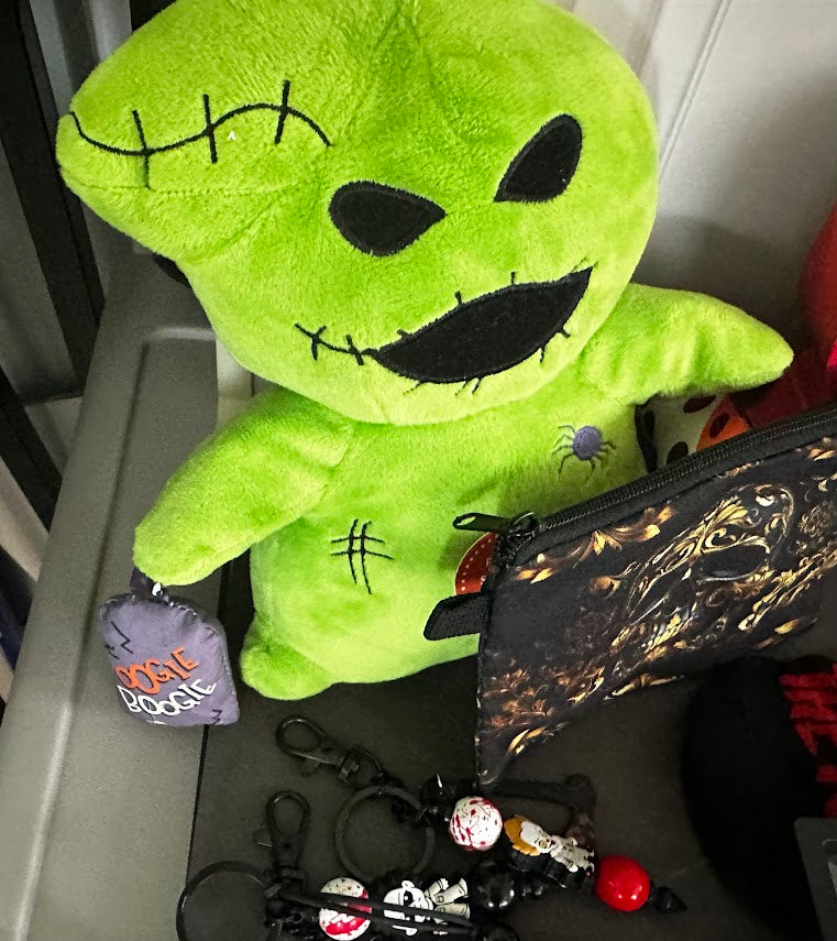 Horror Boo Basket – Blind Date with a Gothic Book & Spooky Goodies