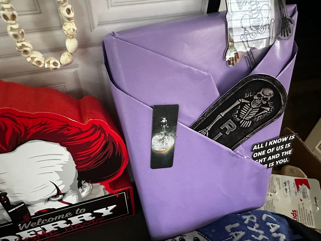 Horror Boo Basket – Blind Date with a Gothic Book & Spooky Goodies