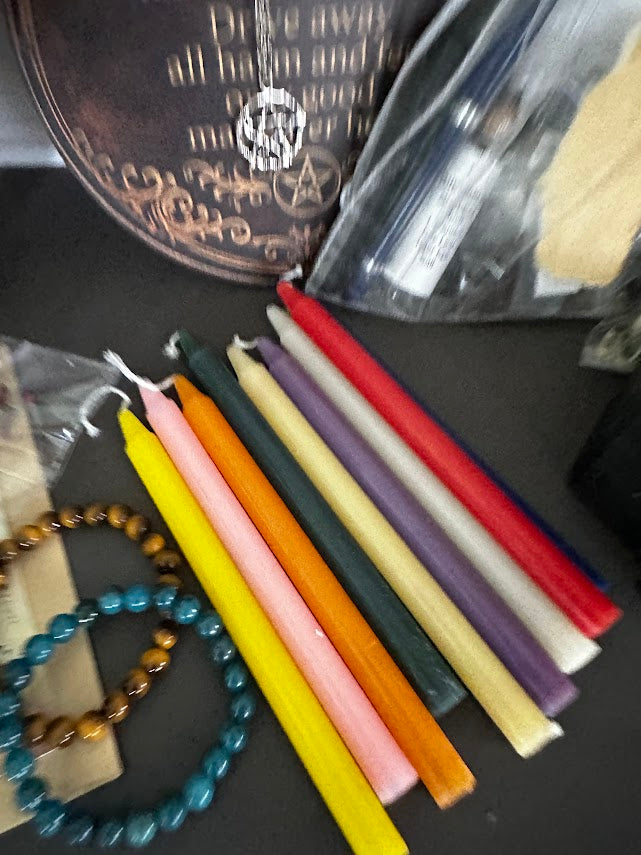 Witchy Boo Basket II – Protection Chant Sign, Esoteric Art, Evil Eye Jewelry & Spell Kit